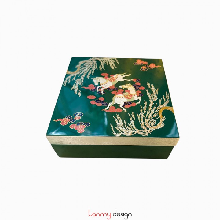 Green "Liễu Mã" square lacquer box 15x15x6 cm